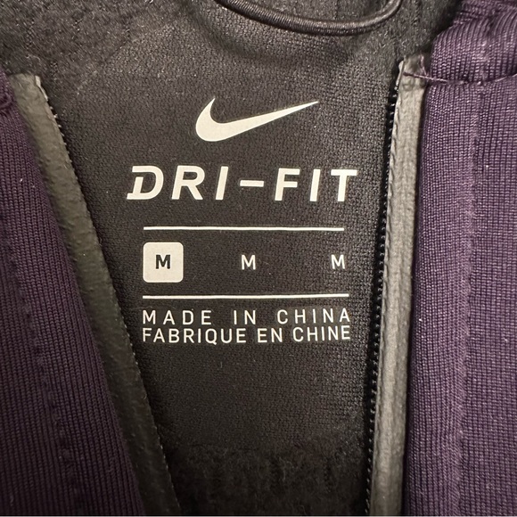 COPY - NWT Nike women’s short sleeve zip up - Picture 4 of 5